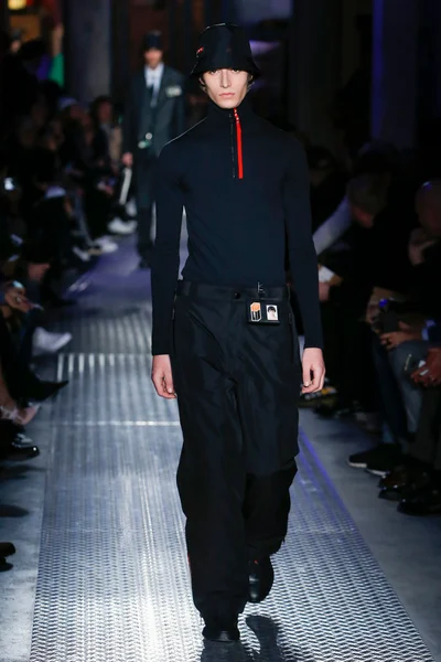Look 47